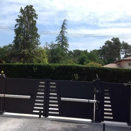 & P'tit Jardin آريس